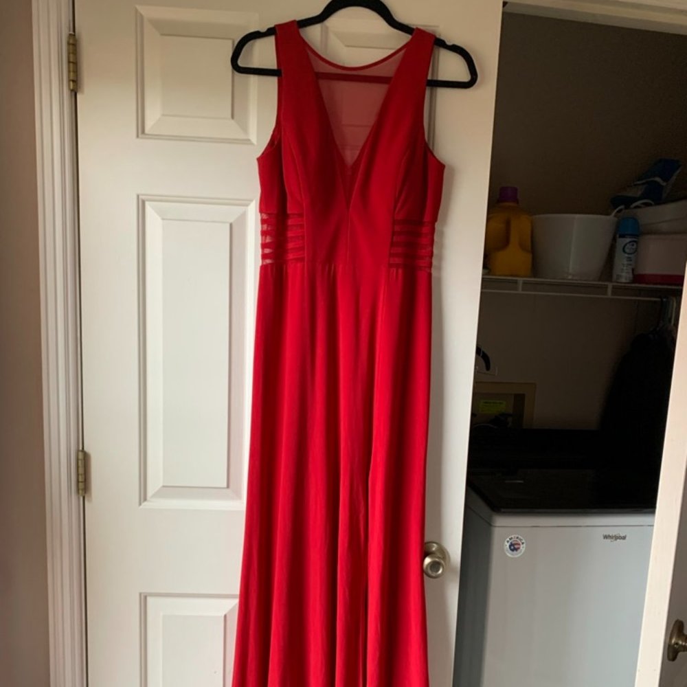 Morgan & Co. long red dress size M.